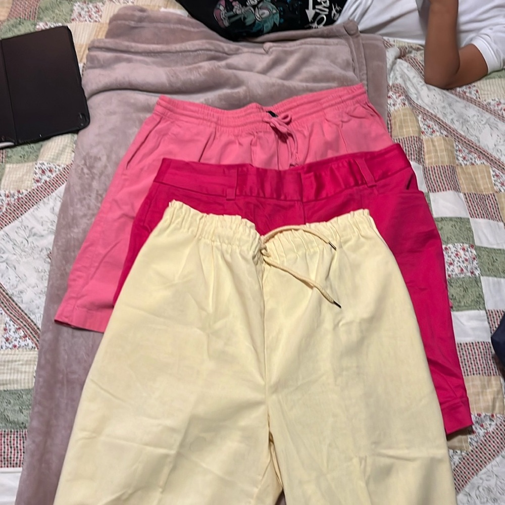 Women’s short and capri set of 3